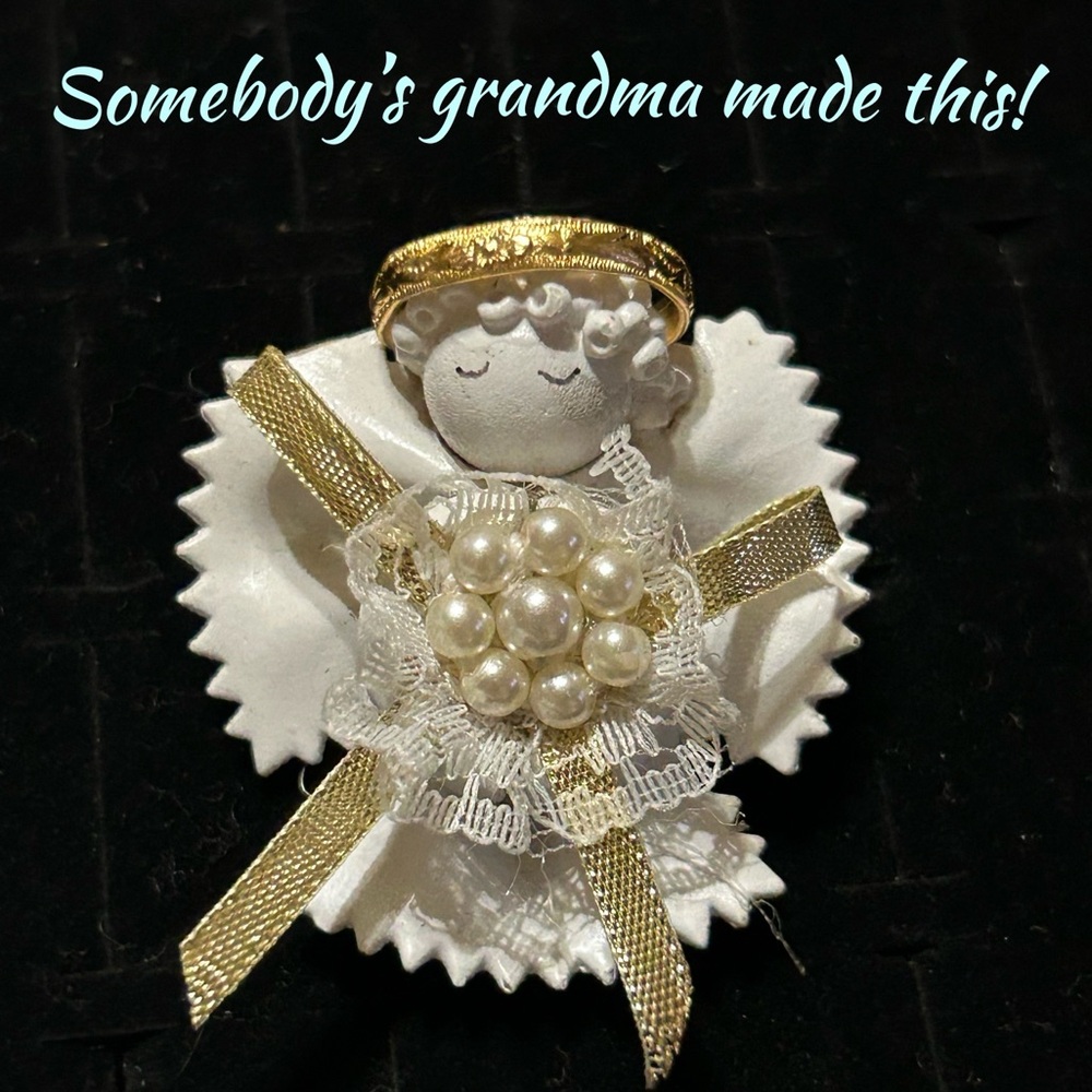 Little macaroni Angel